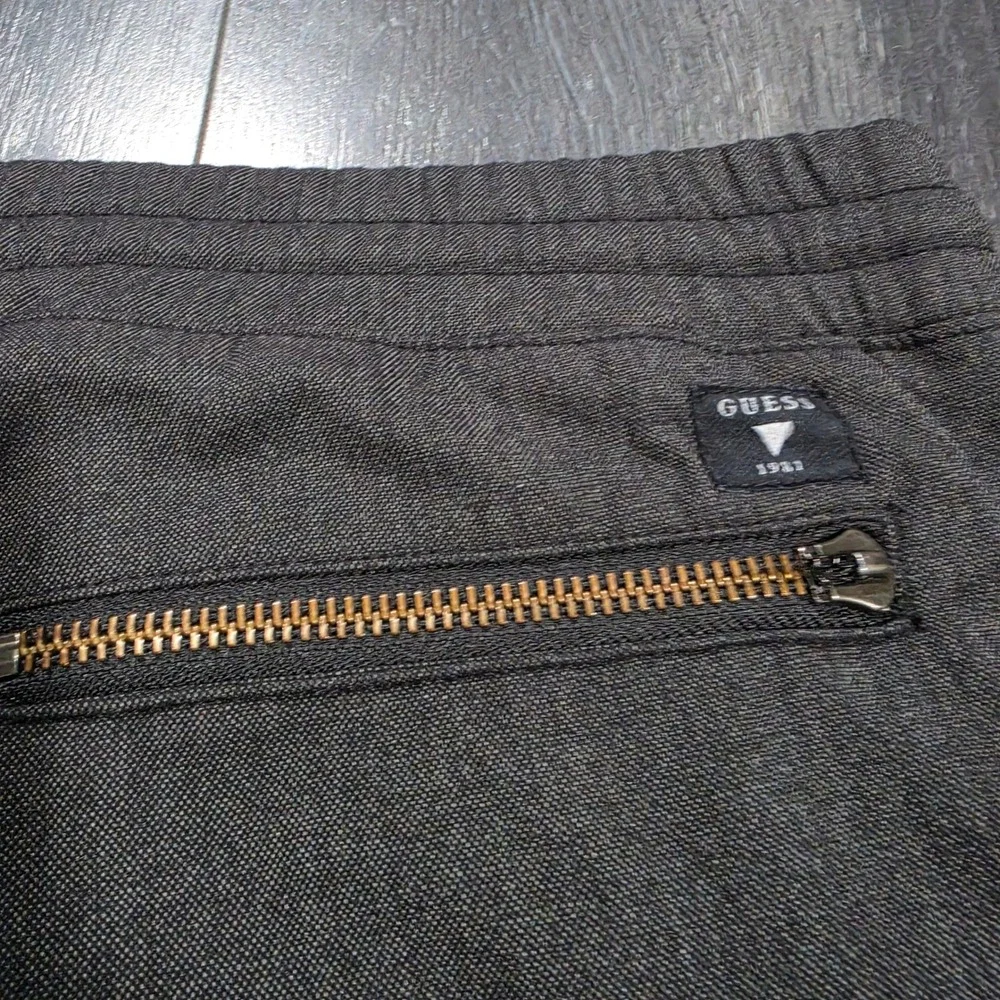 Guess 1981 Gray Textured Jogger Pants Men XL Drawstring Elastic Waist Casual